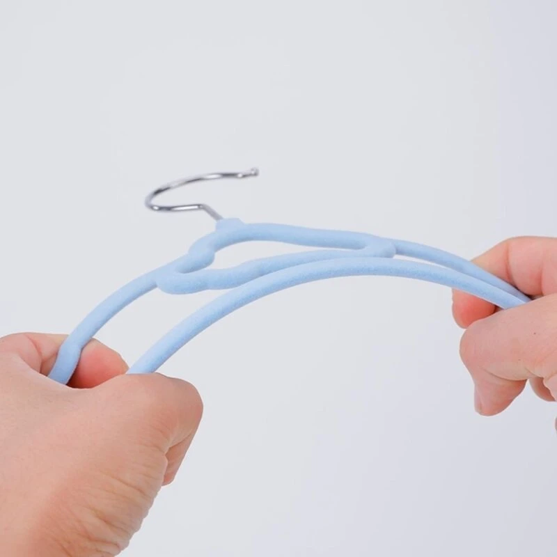 구름 모양의 몰려들 옷걸이